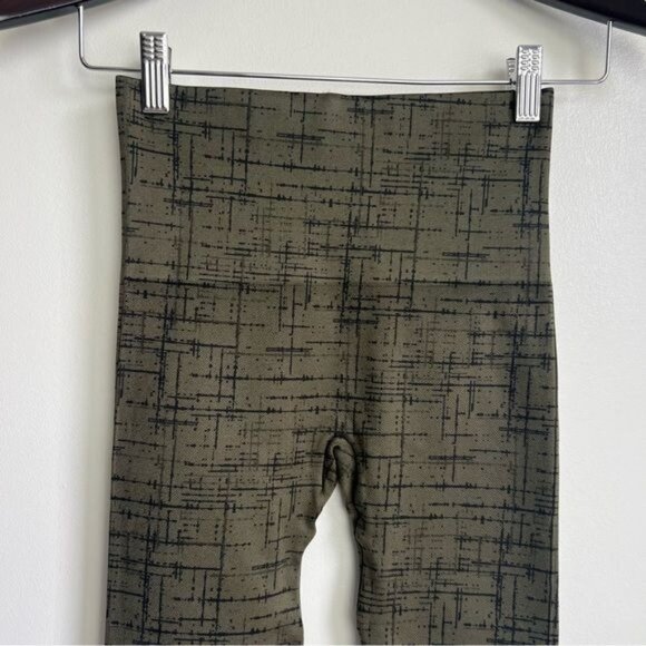 SPANX Look at Me Now Crosshatch Seamless Leggings - S - Picture 4 of 5